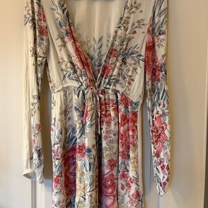 Billabong Cream Tag Detail